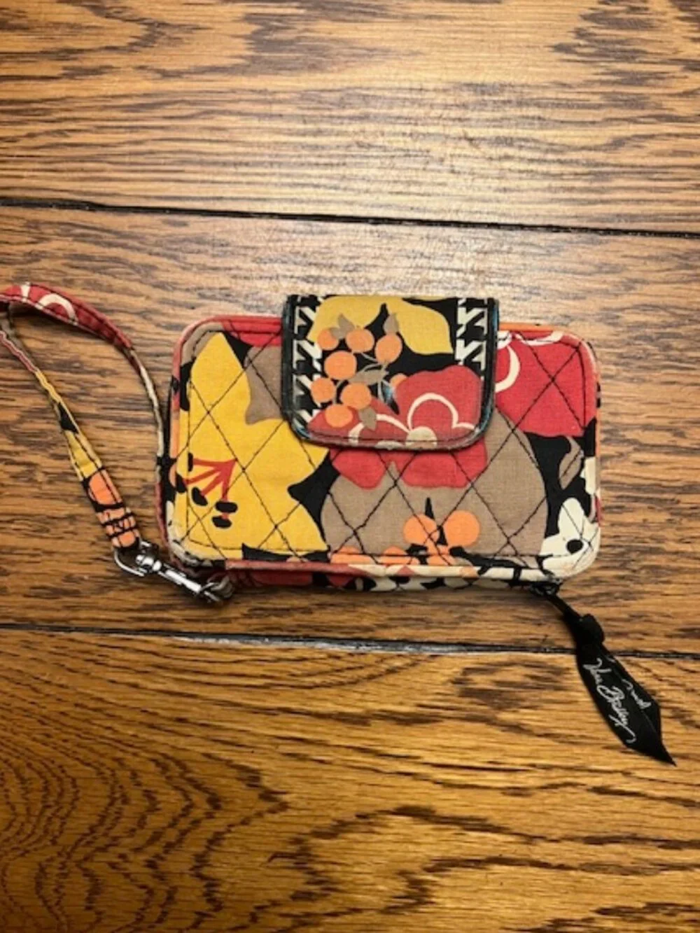Authentic Vera Bradley wristlet wallet, Multi color, Zip Around, Good Condition! - Picture 2 of 6